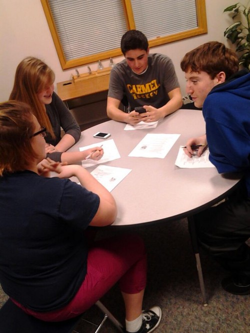 The leaders of the Diabetes Awareness Club discuss the second semester agenda during SRT on Jan. 30. The club plans to have more events this semester including volunteer opportunities and guest speakers. ARUNI RANAWEERA/ PHOTO