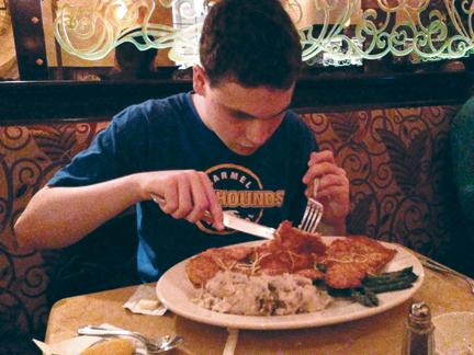 XTREME EATER: The Cheesecake Factory is one of sophomore Ari Brown’s  favorite restaurants. The Crispy Chicken Costoletta is his favorite dish, which contains 2,610 calories. ANNI ZHANG / PHOTO