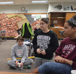 Catherine Hart, Latin Club co-president and senior, meets with other Latin Club members. Latin Club will compete in IJCL on March 14 to 15.  ALEX YOM / PHOTO