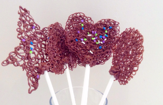 Chocolate on a Stick: Chocolate Lace Lollipops