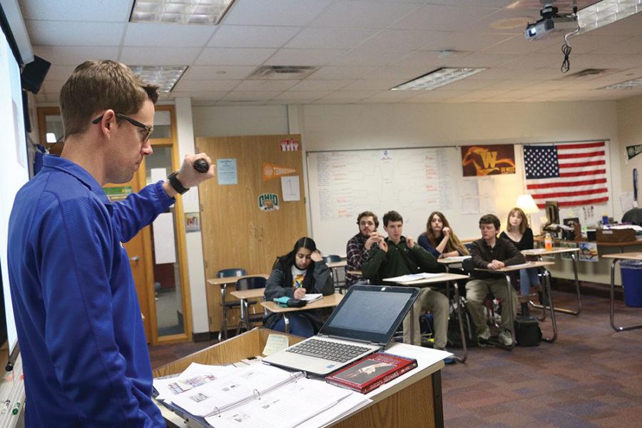 STUDENTS UNITED:
Gordon Copee, AP U.S. History teacher, runs through a powerpoint presentation during his B3 class. They were discussing the events that unfolded throughout the course of World War II. 
