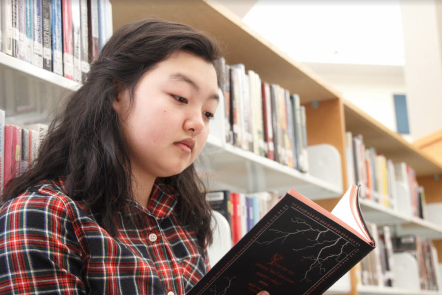 Freshman Jasmine Hsu rereads Frankenstein for the third time. She expressed her admiration for classic literature’s ability to pertain to modern society.