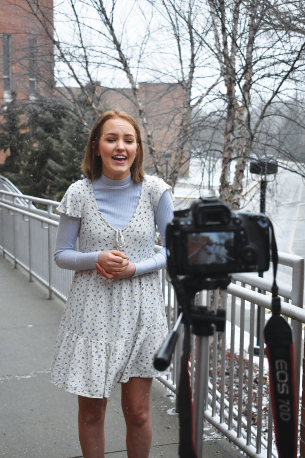 YOUTUBE SENSATION:
Junior Ellie Barnett records a video of her singing a cover. Barnett, along with two others from Nashville (Tenn.) formed the  group Dae3 where they post videos on YouTube.