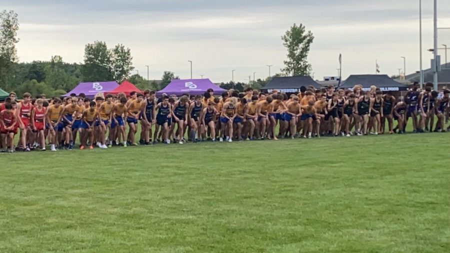 The+men%E2%80%99s+cross-country+team+gets+ready+to+run+in+the+Riverview+Health+Flashrock+Invitational.+Coach+Altevogt+said+that+the+team+should+get+through+the+Sectional+easily+with+all+of+the+hard+work+that+they+have+been+putting+in.