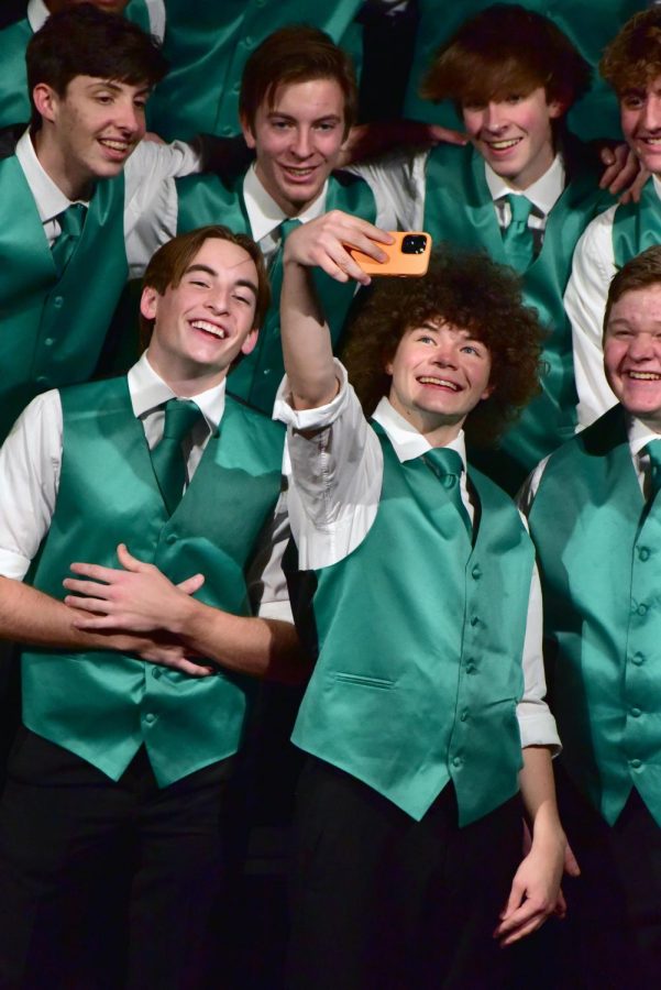 Greyhound Sound member and senior Carter Inskeep poses for a selfie with his fellow members (clockwise from top left) junior Ethan Brown, senior Nathan Andrews, junior Aaron Young, senior Augustus “Gus” Mullens and senior Reilly Horan. Their song “Text Me Merry Christmas” was part of Carmel Choirs’ Holiday Spectacular “Spirit of the Season.” Carmel Choirs performed at St. Luke’s United Methodist Church from Dec. 8-11.