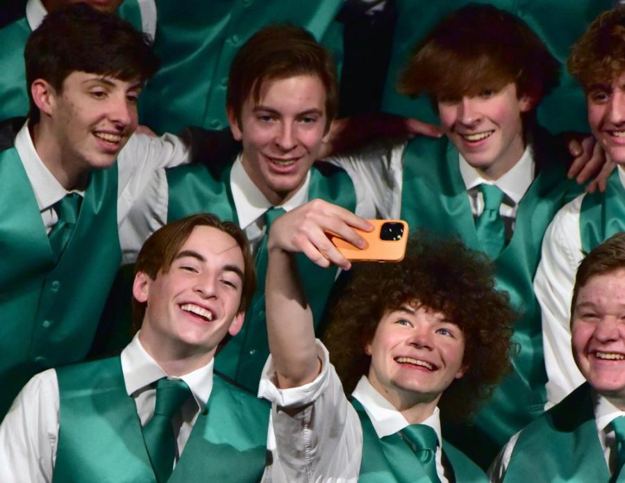 Greyhound Sound member and senior Carter Inskeep poses for a selfie with his fellow members (clockwise from top left) junior Ethan Brown, senior Nathan Andrews, junior Aaron Young, senior Augustus “Gus” Mullens and senior Reilly Horan. Their song “Text Me Merry Christmas” was part of Carmel Choirs’ Holiday Spectacular “Spirit of the Season.” Carmel Choirs performed at St. Luke’s United Methodist Church from Dec. 8-11.