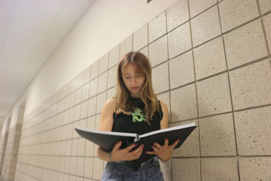 IB Literature student Mila Bonewitz seen reading below. She was seen reviewing her notes during SSRT.