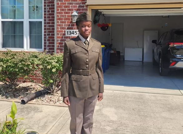 Senior Edna Efuntoye poses in her military uniform after camp. "I feel that I grew a lot stronger from camp," she said. "I'm glad I didn't let other people stop me from joining." (Submitted photo: Edna Efuntoye)