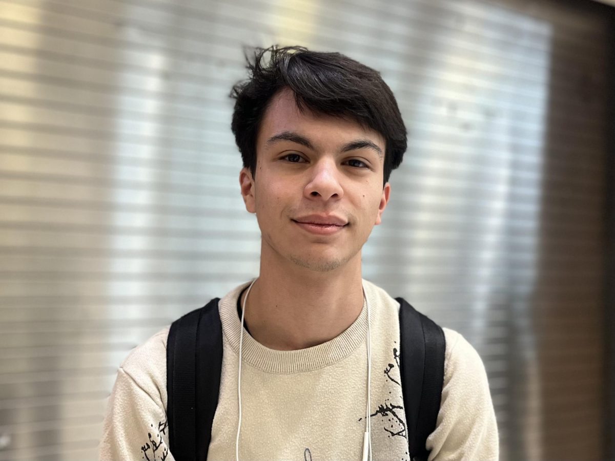 Junior Sean Bandy, member of the Smash Ultimate Team stated that he is honored and enthusiastic in being accepted to the varsity team of the eSports club’s second season. 