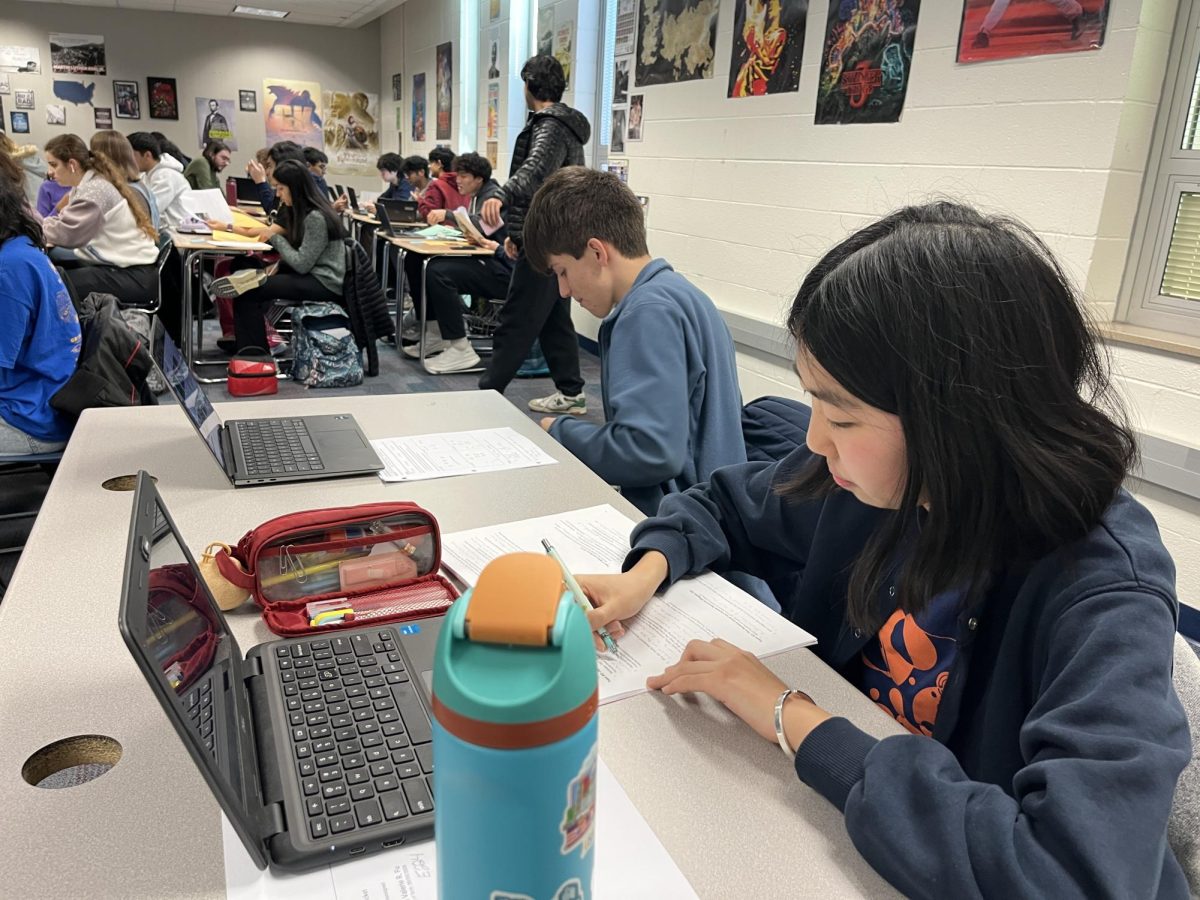 Junior Valerie Fu studies during SSRT on March 2. According to Fu, the TCP application was simple, containing only two prompts. 